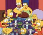 Aile yemek için bir araya Şükran gününde Simpson ailesi